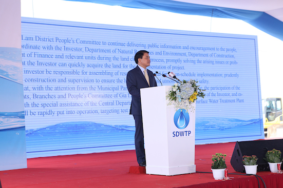 Khởi[-]công[-]xây[-]dựng[-]Nhà[-]máy[-]nước[-]mặt[-]Sông[-]Đuống[-]với[-]tổng[-]mức[-]đầu[-]tư[-]gần[-]5.000[-]tỷ[-]đồng.